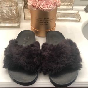 Victoria’s Secret Pink Faux Fur Slides Black 6